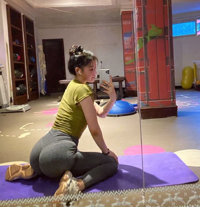 中共中央、全国人大常委会、国务院等领导同志分别参加十三届全国人大四次会议代表团分组审议