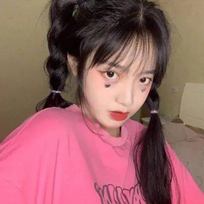 生活不易，谁还能没点才艺！第一次看到颠锅这么丝滑的地摊炒饭！