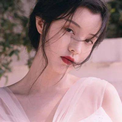 机械设备行业：机器人成为智能大会焦点 产业关注应用场景落地