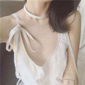 女司机亮证逼迫让路事件，官方通报！